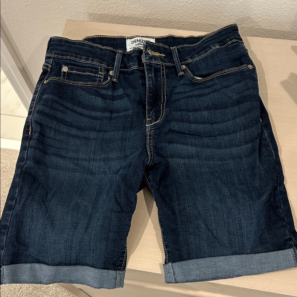 Denizen from Levi's Dark Indigo Mid Rise Bermuda Shorts Size 6